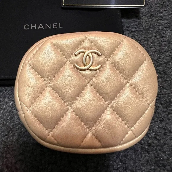 Chanel gold leather coin purse - Picture 4 of 8